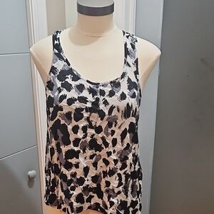 Elegant Monochrome Leopard Print Tank Top